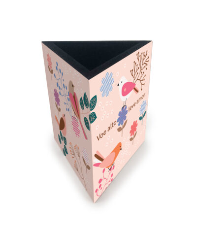 Porta-lápis Triangular Fina Ideia Leve Amor 9,3x9,3x10cm em MDF