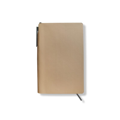 Caderneta A6 Pautada Bege com Caneta Fina Ideia 9x14,8cm 80 folhas 100g/m²